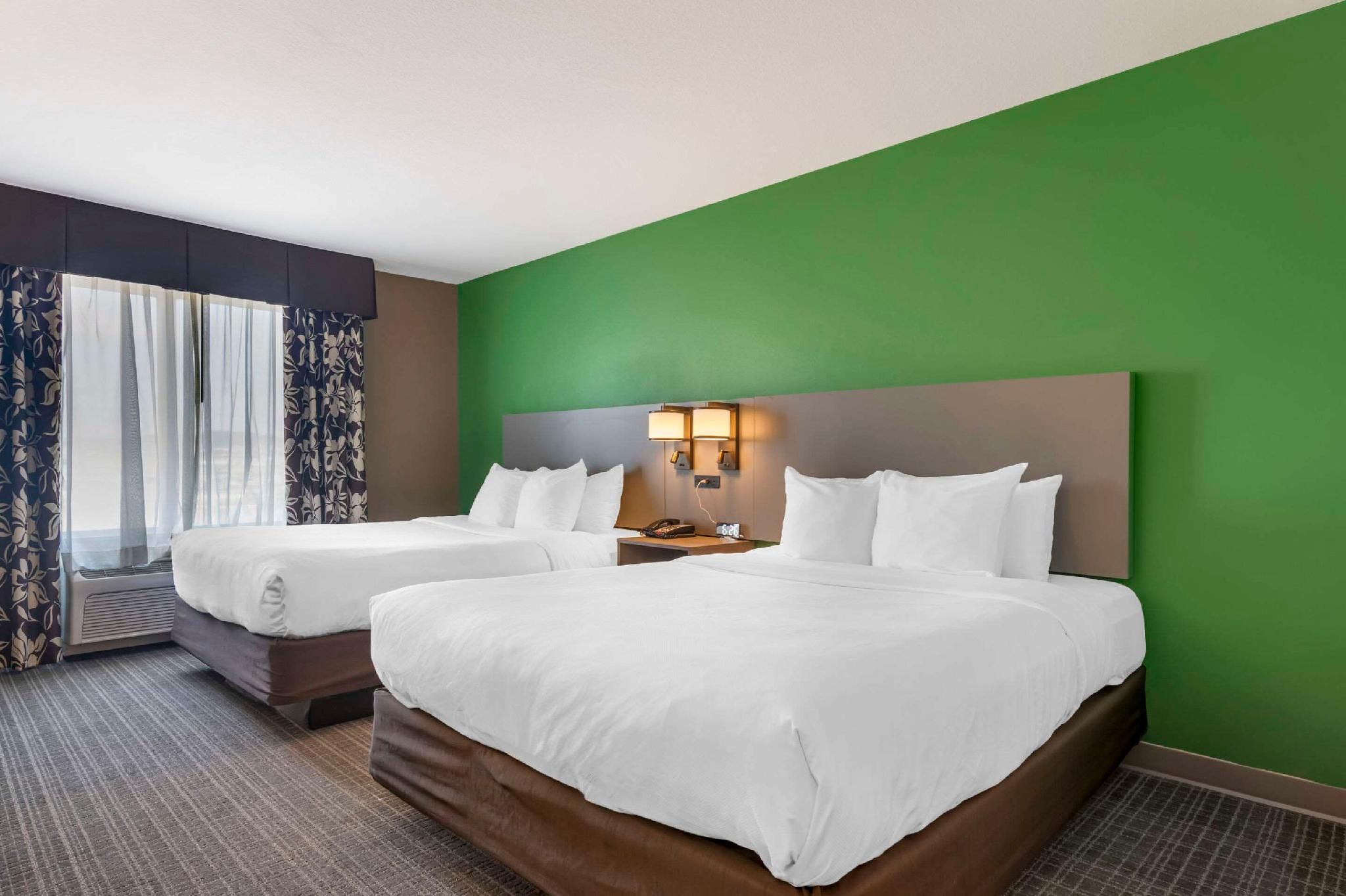 2 Queen Beds, Suite, Nonsmoking, Accessible