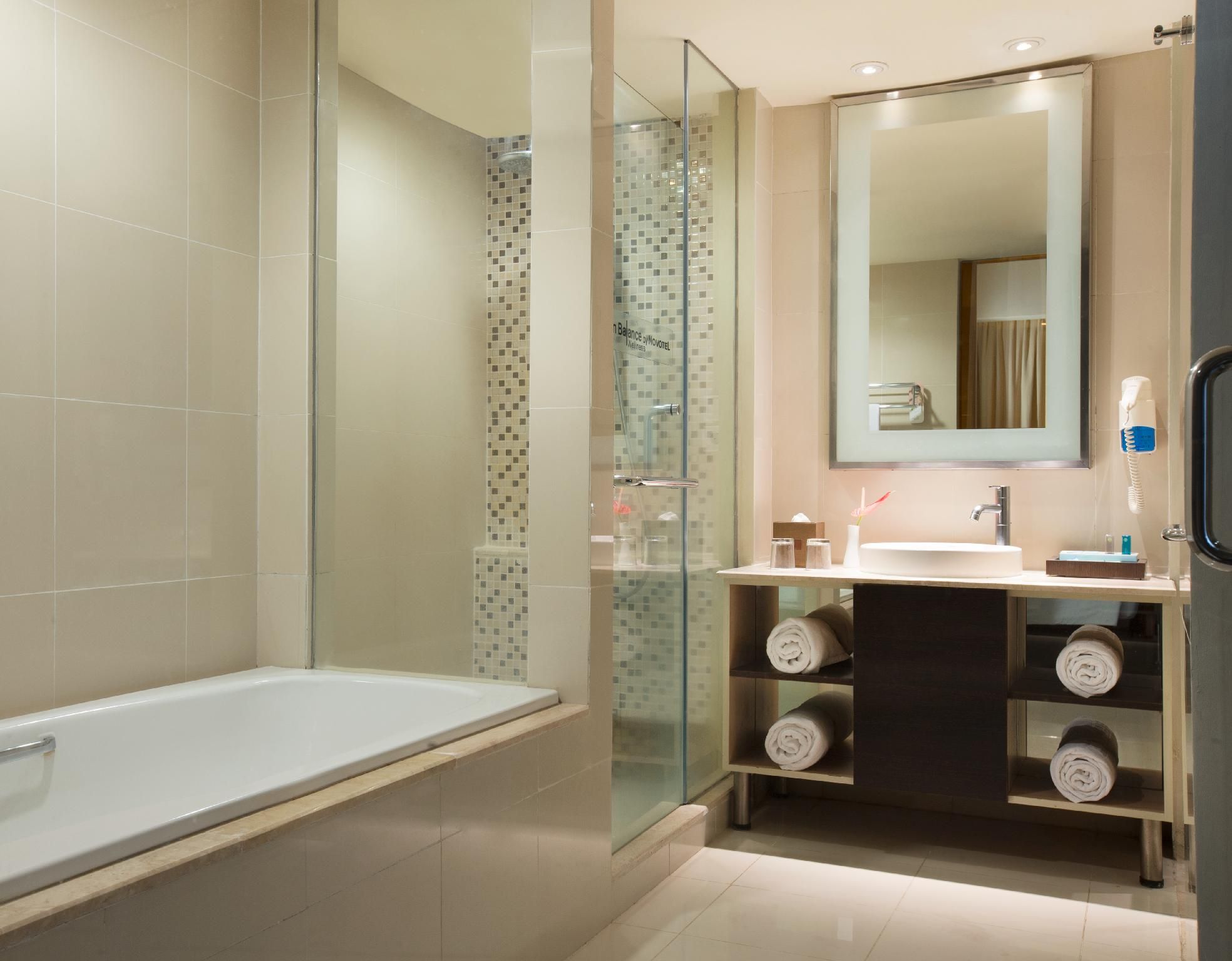 Deluxe Junior Suite with 1 kingsize bed