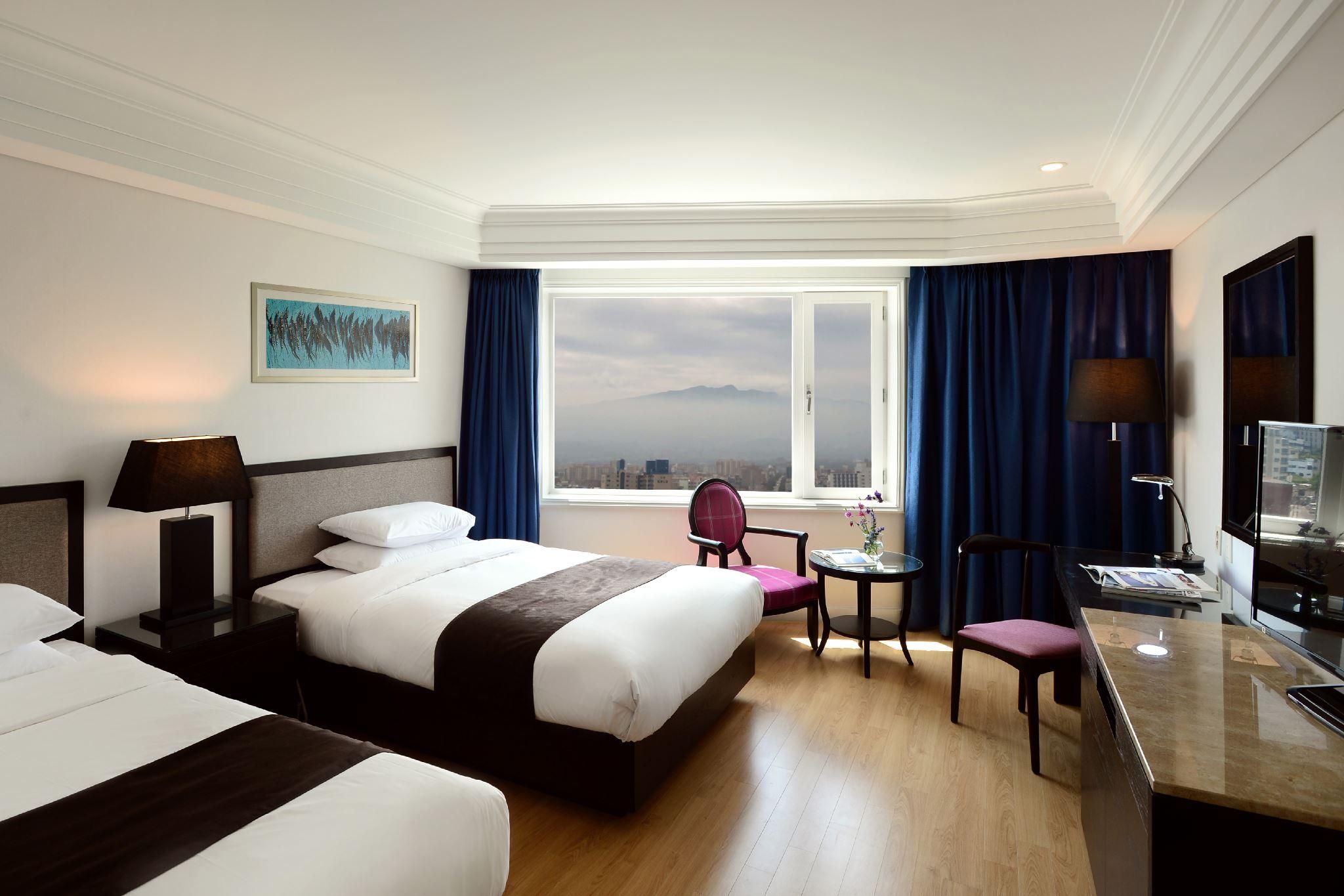 undefined Jeju Oriental Hotel & Casino 10