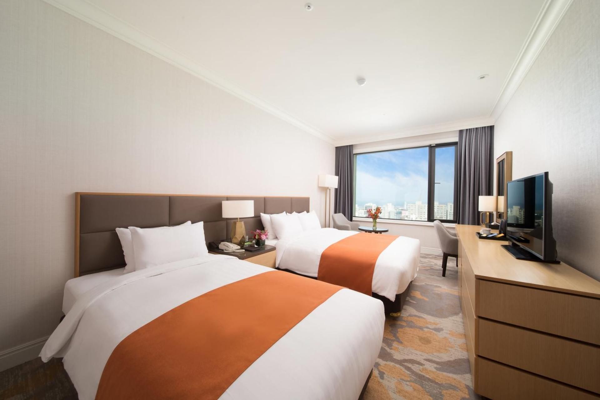 Jeju Sun Hotel & Casino Standard Family Twin