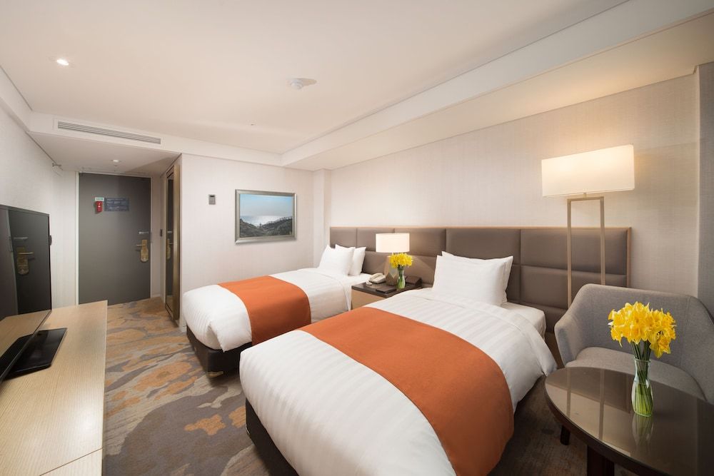 Jeju Sun Hotel & Casino Standard Twin Room 3