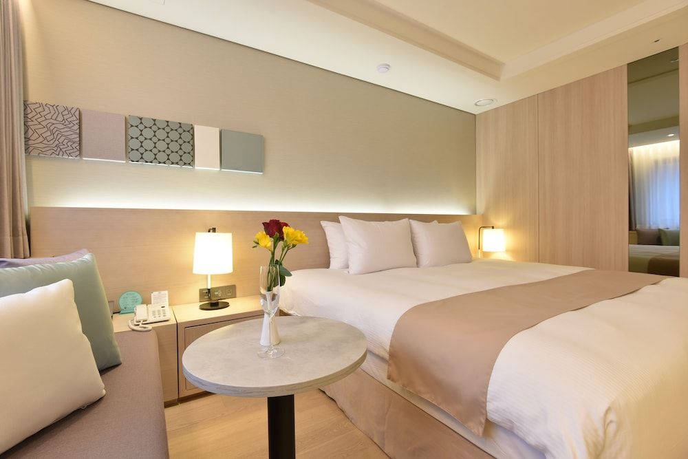 Pacific Hotel Standard Double Room 2