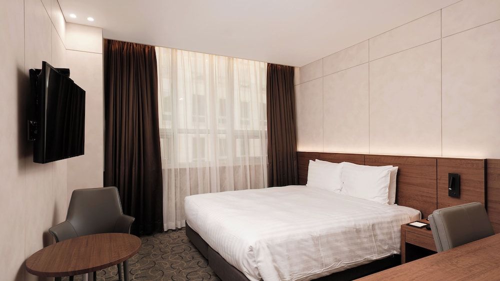 New Seoul Hotel Deluxe Double Room 2