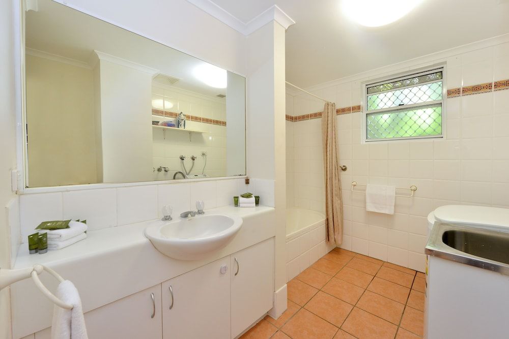 Seascape Holidays - Tropic Sands Three Bedroom Two Bathroom Apartment 18