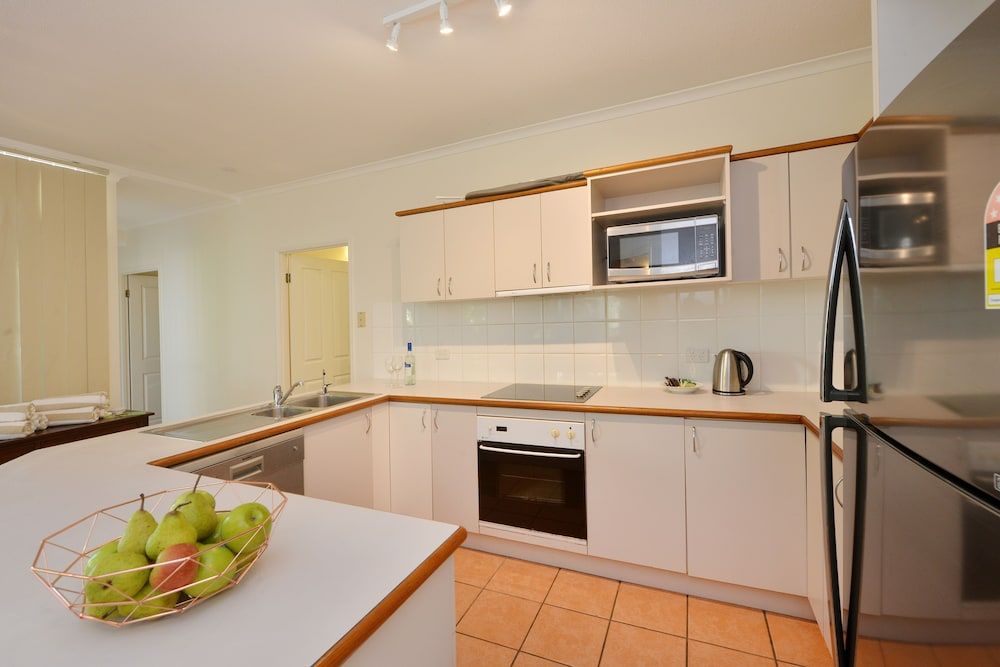 Seascape Holidays - Tropic Sands Three Bedroom Two Bathroom Apartment 10