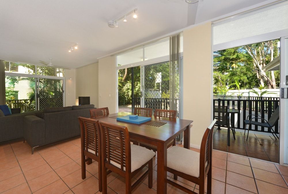 Seascape Holidays - Tropic Sands Three Bedroom Two Bathroom Apartment 8