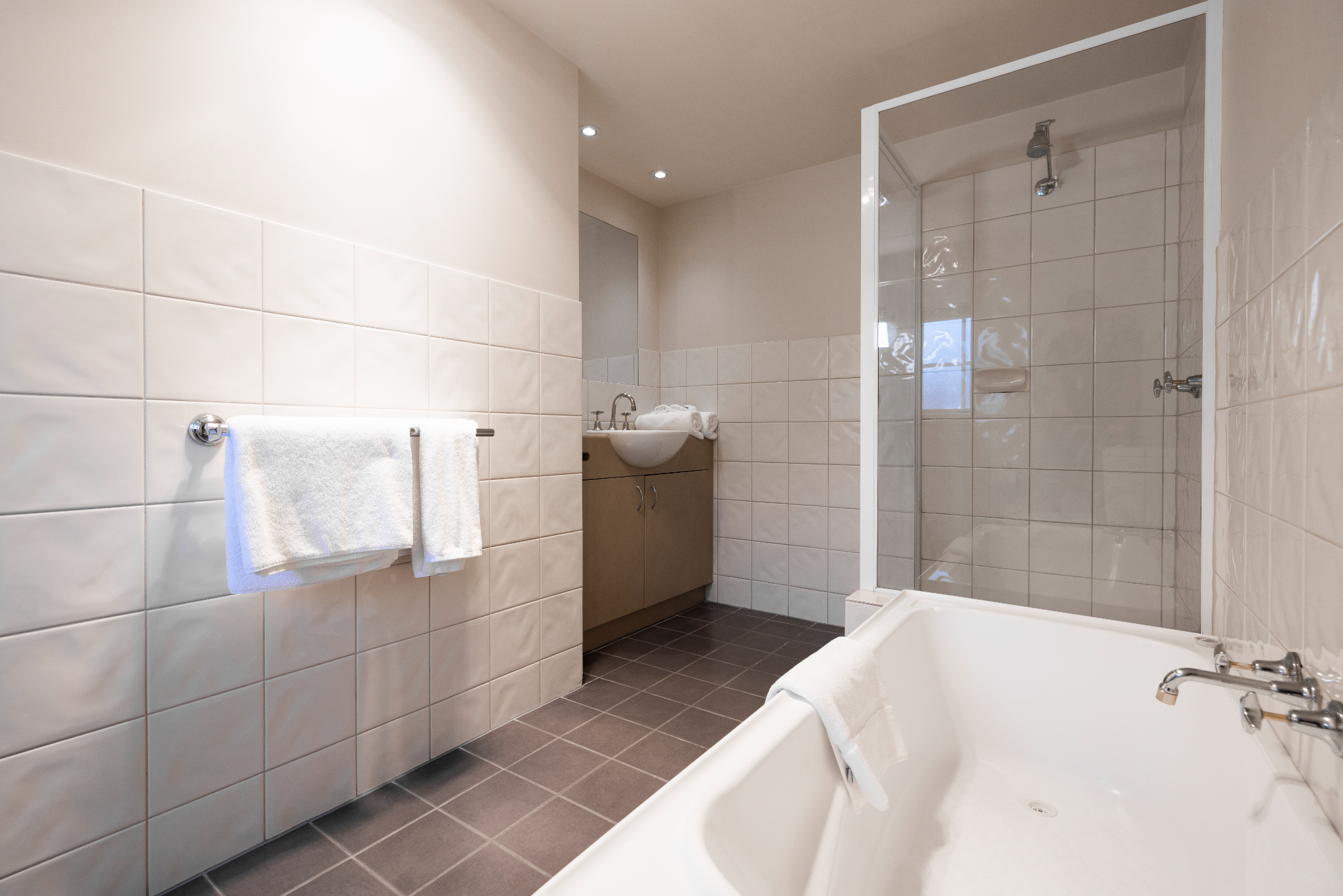 Country Club Villas Launceston One Bedroom Apartment 2