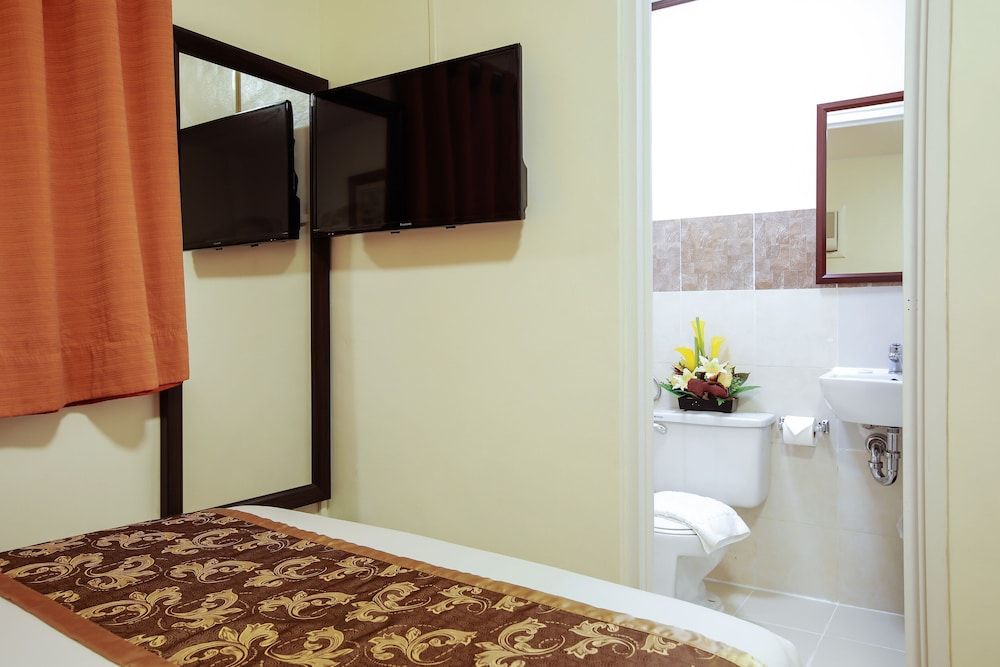 Paradise Garden Hotel and Convention Boracay Powered by ASTON Courtyard Superior Room