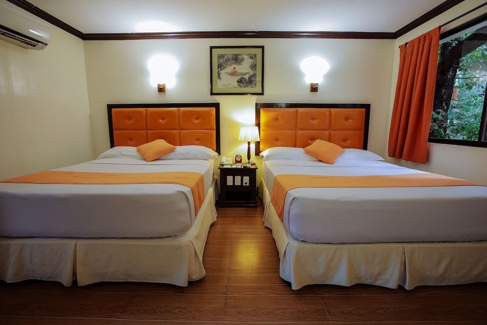 Deluxe Room, 2 Queen Beds (East Wing)