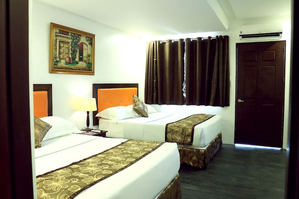 Grand Paradise Superior Room
