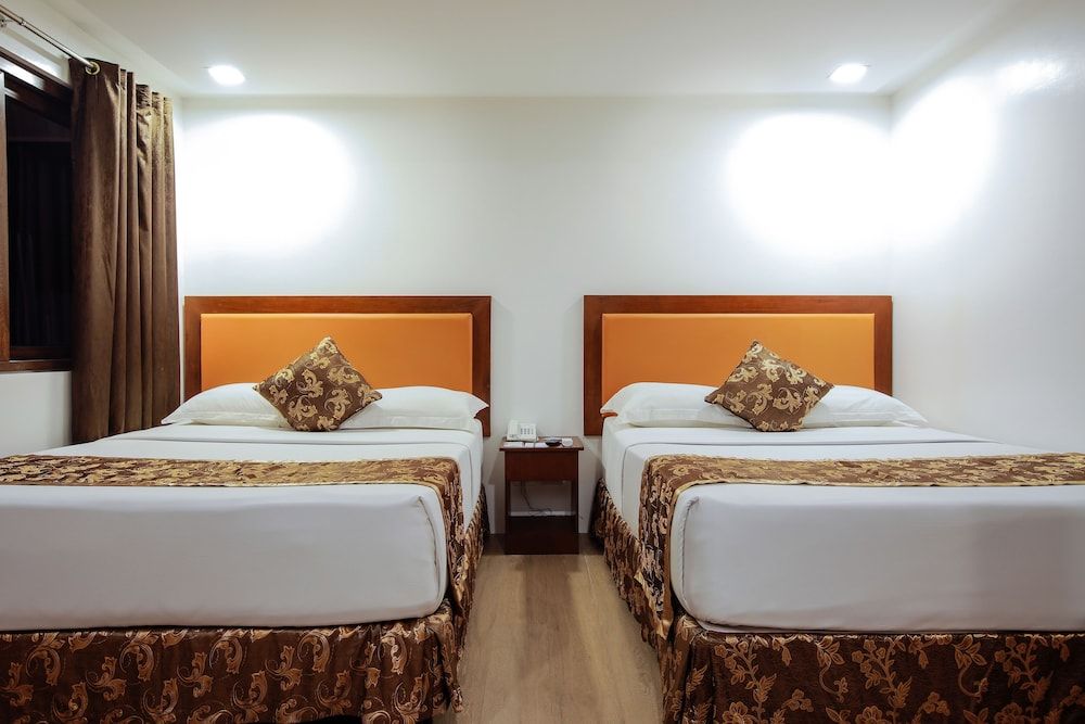 Paradise Garden Hotel and Convention Boracay Powered by ASTON Deluxe Room 3