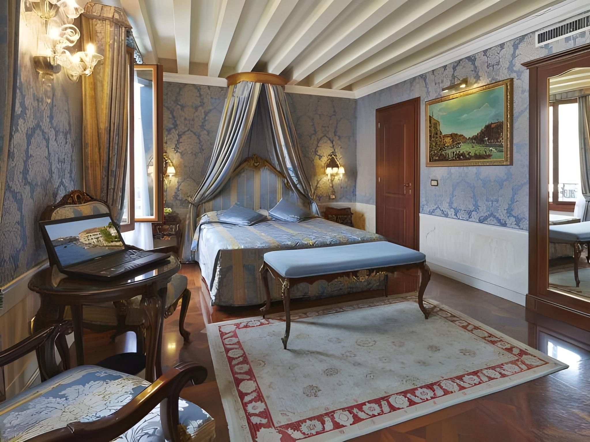 Suite - Grand Canal View