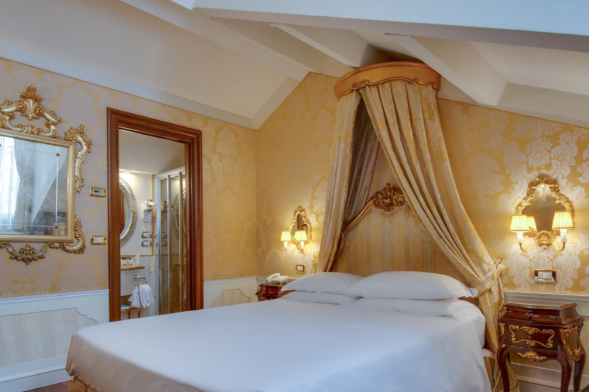 undefined Canal Grande Hotel 5