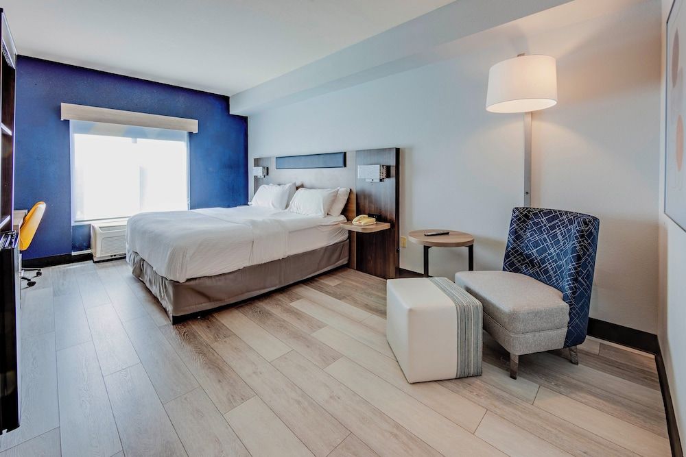 undefined Holiday Inn Express Hotel & Suites Columbus Univ Area - Osu by IHG 10