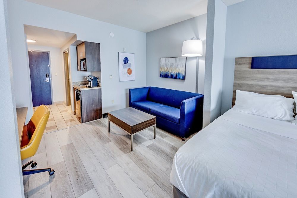 undefined Holiday Inn Express Hotel & Suites Columbus Univ Area - Osu by IHG 2