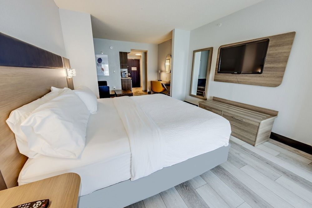 undefined Holiday Inn Express Hotel & Suites Columbus Univ Area - Osu by IHG 8