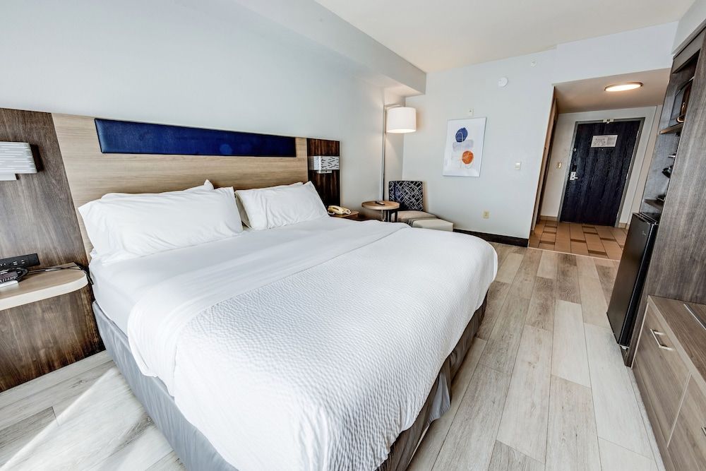 undefined Holiday Inn Express Hotel & Suites Columbus Univ Area - Osu by IHG 9