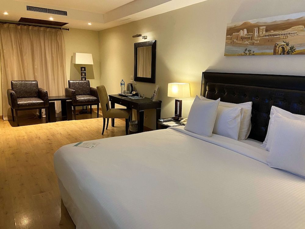 Barceló Cairo Pyramids Junior Suite 2