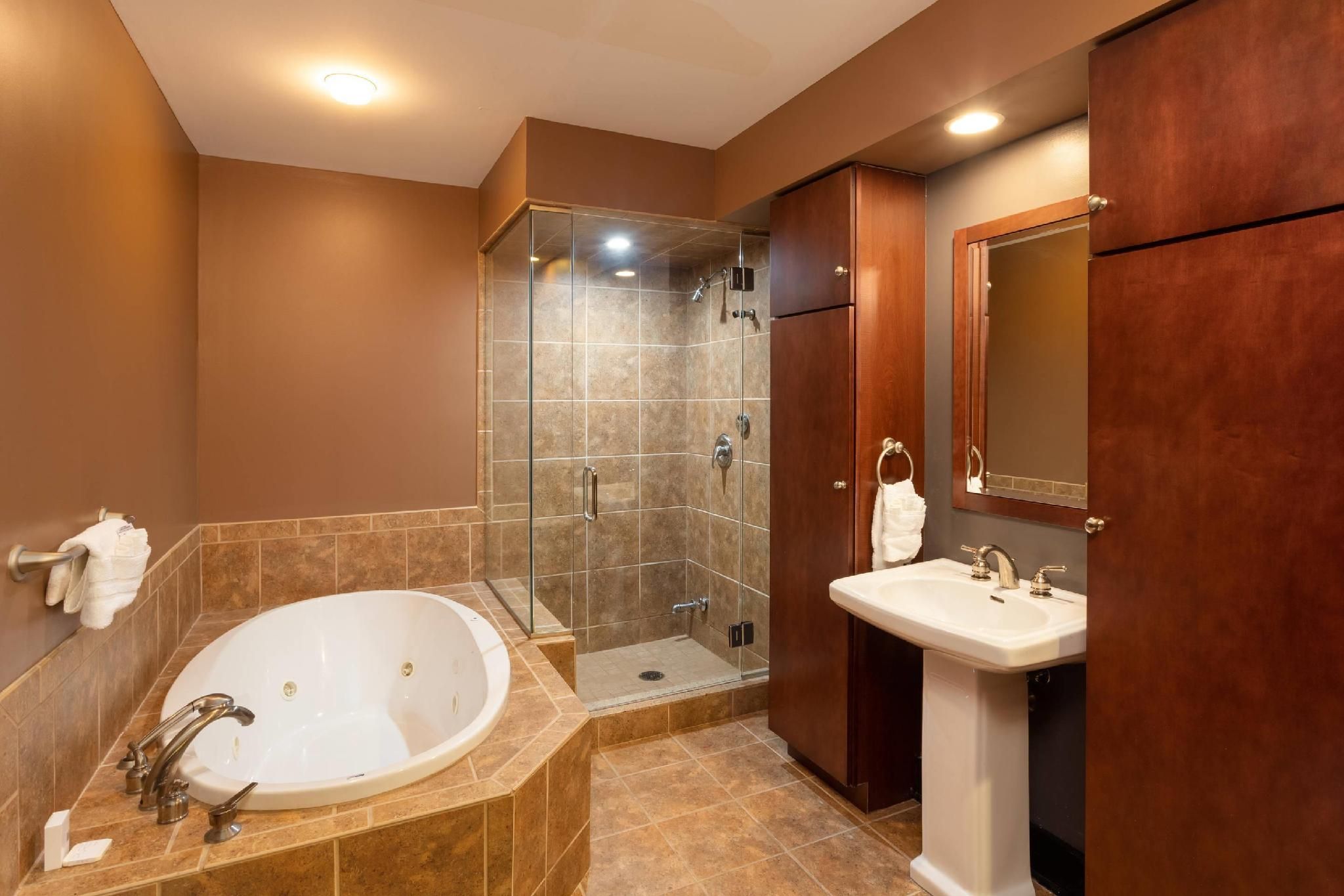 2 King Beds, Efficiency, Suite, Nonsmoking