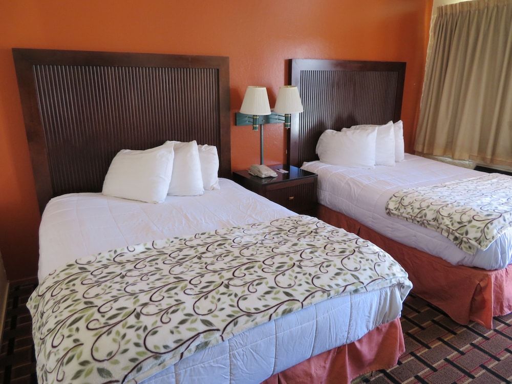 Two Queen Beds, Non-Smoking