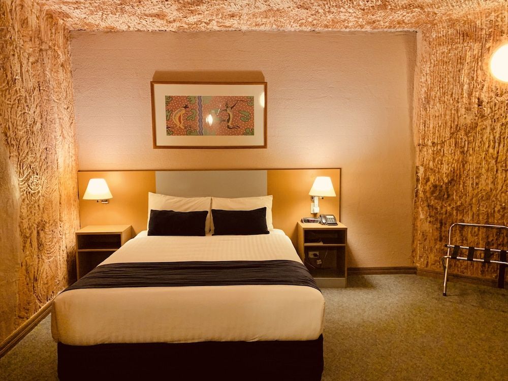 Desert Cave Hotel Underground Room 17