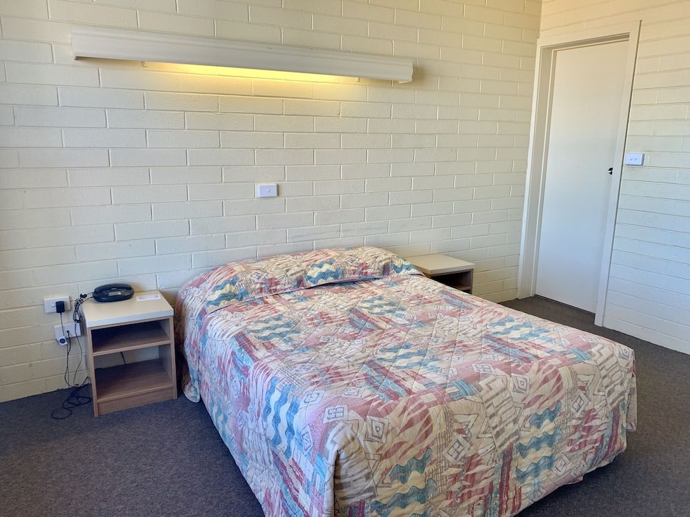 Opal Inn Hotel Motel Basic Double or Twin Room 7