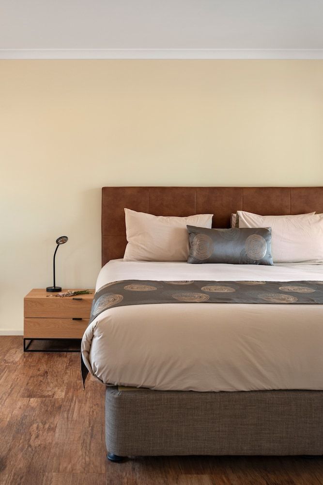 One Bedroom Holiday Unit