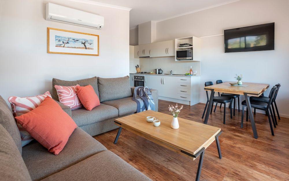 Rawnsley Park Station Superior Apartment, 2 Bedrooms, Mountain View 8