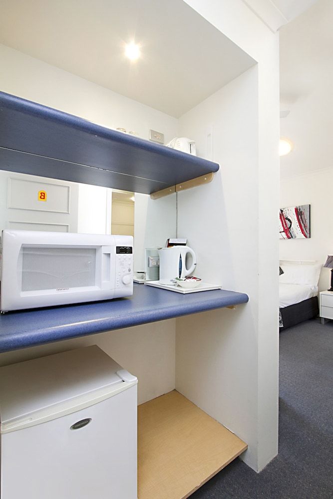 Aruba Surf Resort Studio (High Floor ) 3