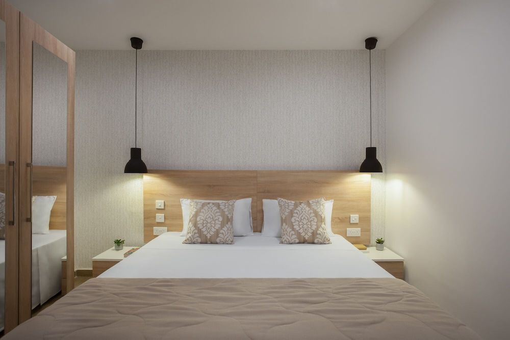 Plaza Regency Hotels Single Room