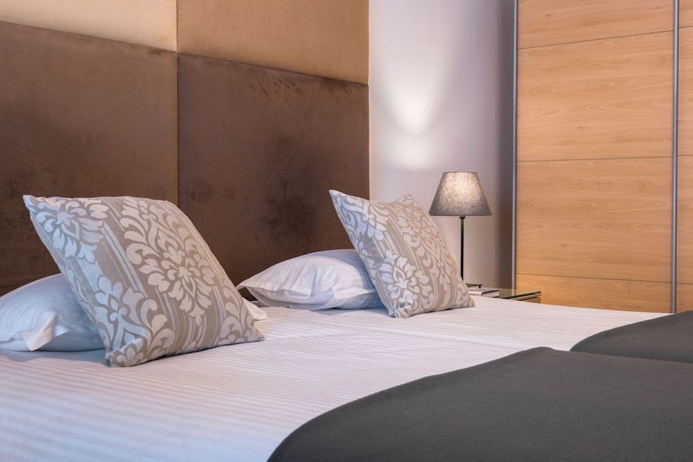 Plaza Regency Hotels Family Room (Sea Front) 6