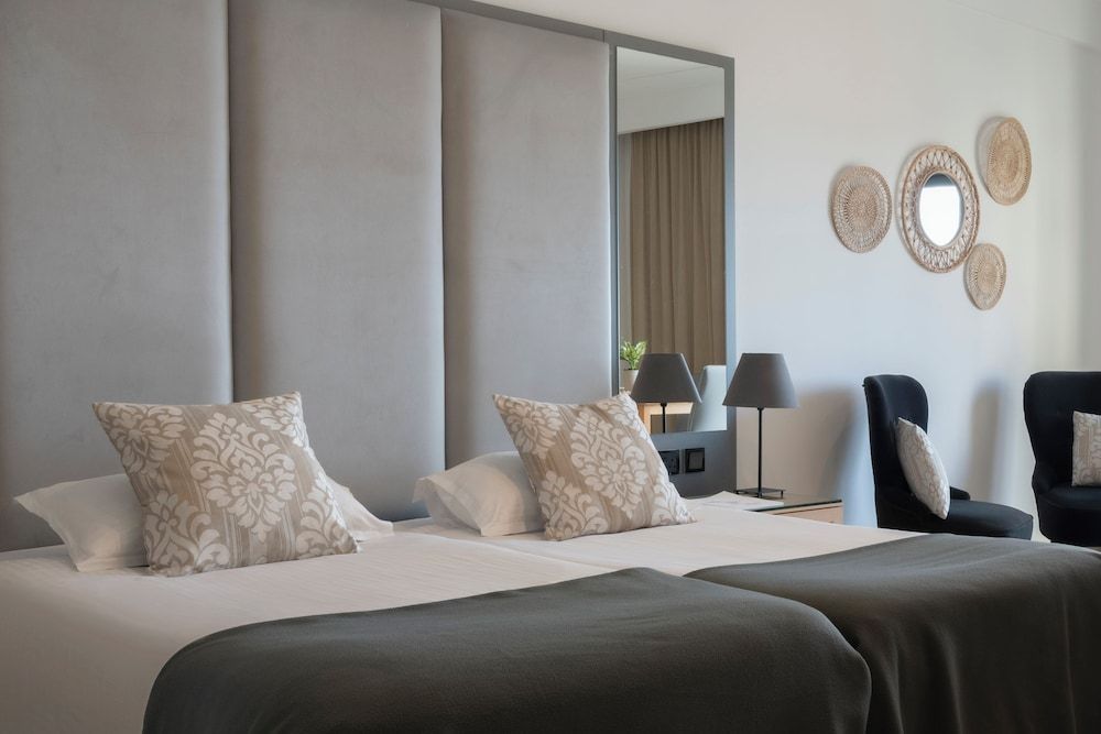 Plaza Regency Hotels Family Room (Sea Front) 2