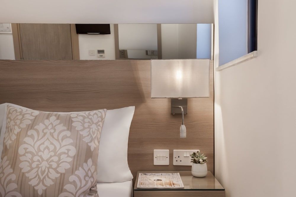 Plaza Regency Hotels Family Room (Sea Front) 10