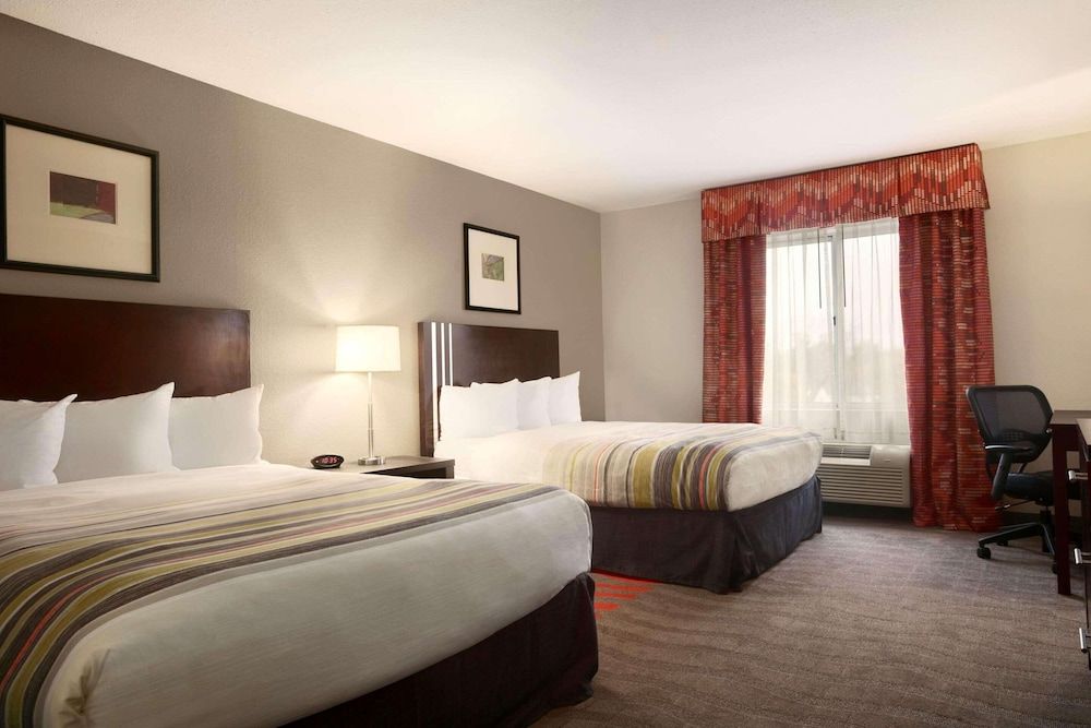 Room, 2 Queen Beds, Accessible, Non Smoking