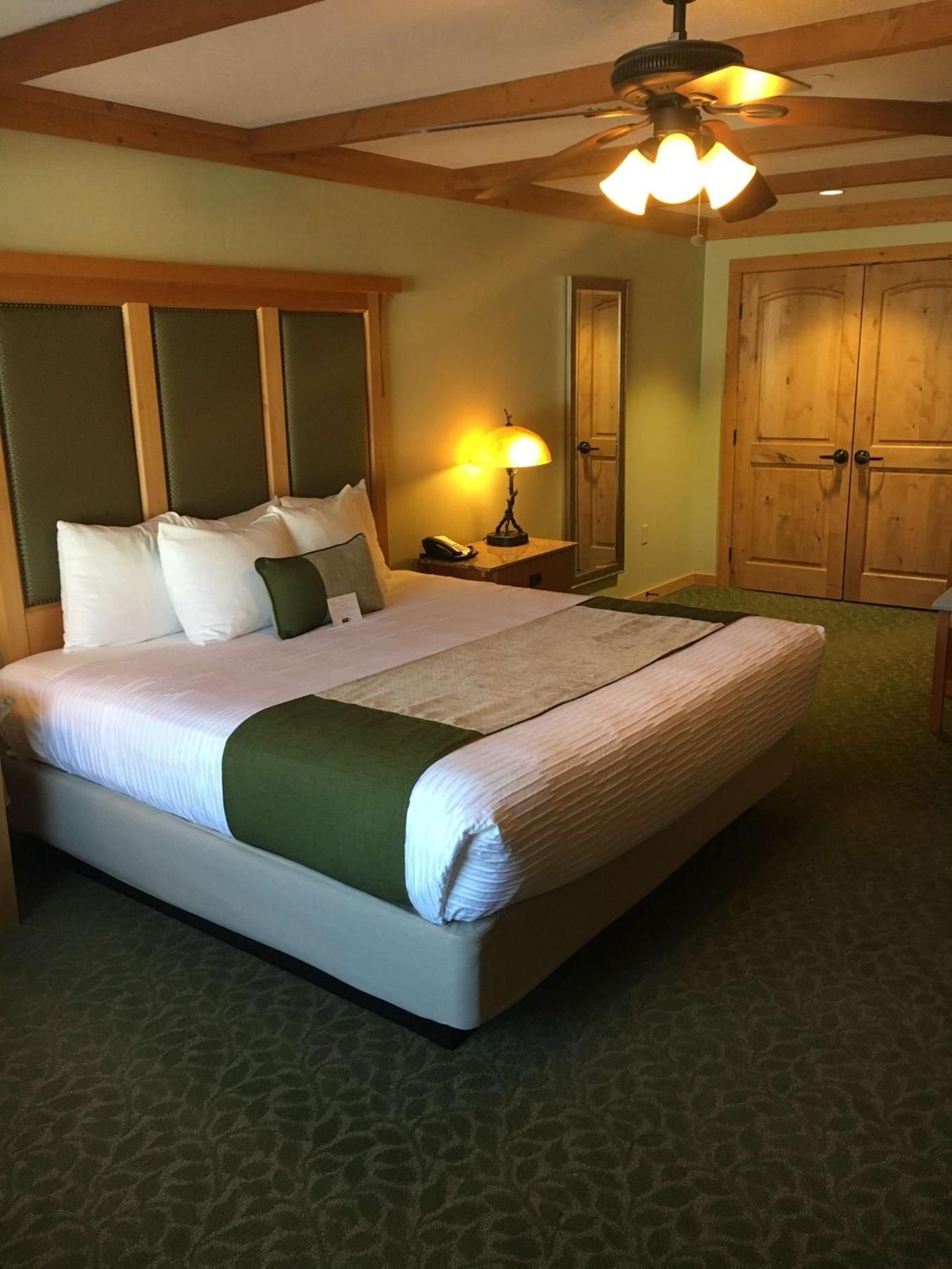 Two-Bedroom Suite with One King Bed and Two Queen Beds - Non-Smoking