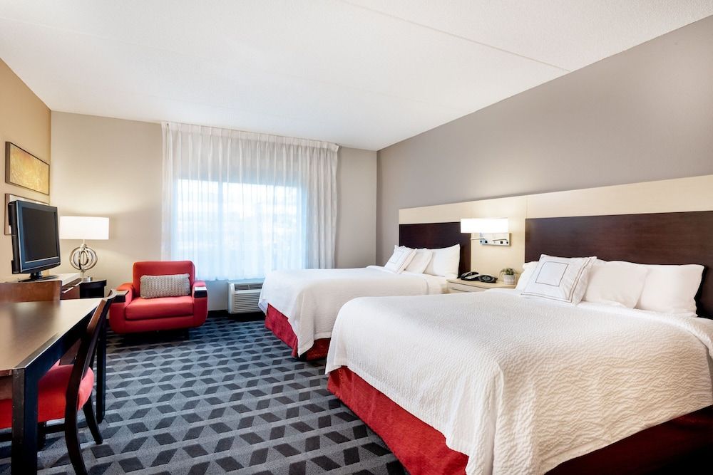 Studio, 2 Queen Beds, Non Smoking (Mobility/Hearing Accessible, Tub)