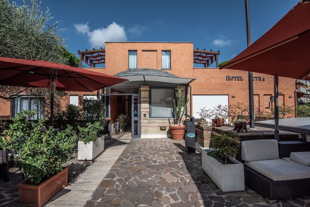 undefined Hotel Petra 7