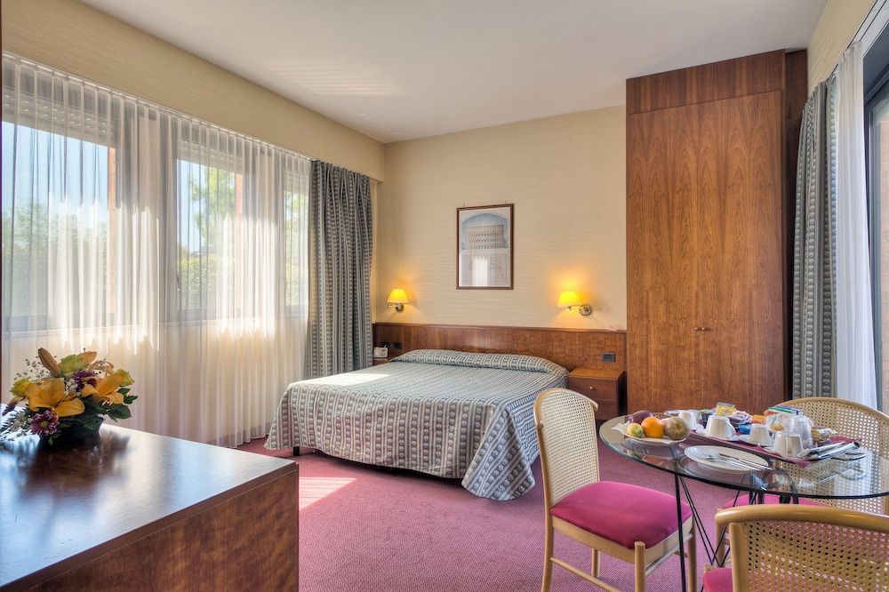 undefined Hotel Petra 4