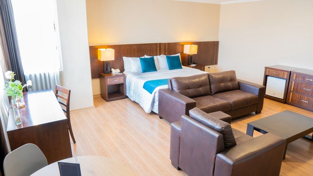 Fenix Hotel Superior Double Room 2