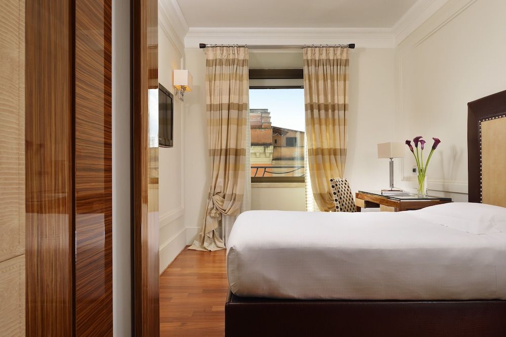 undefined UNA HOTELS Decò Roma 4