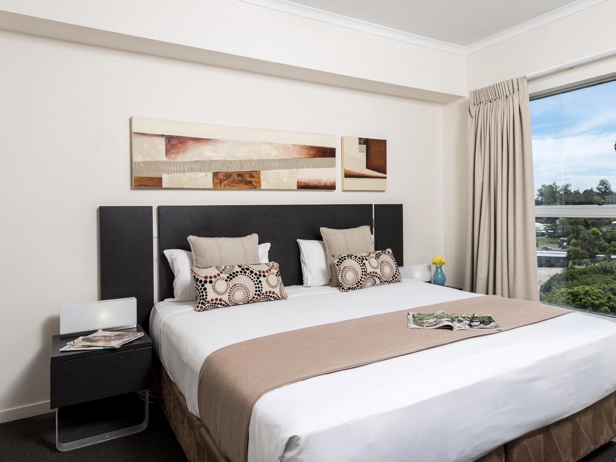 1 Bedroom, No Housekeeping