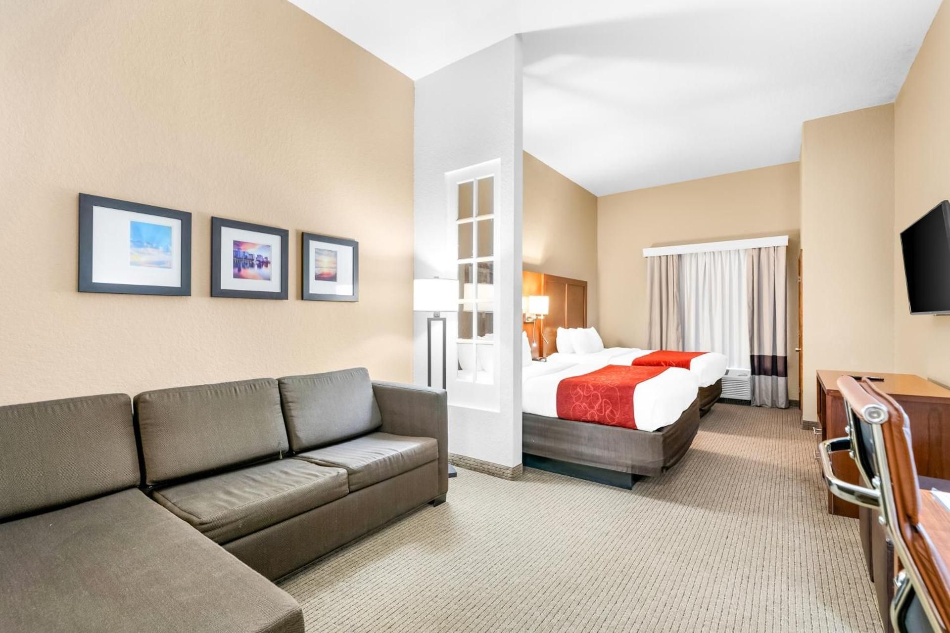 undefined Comfort Suites Orlando Airport 8