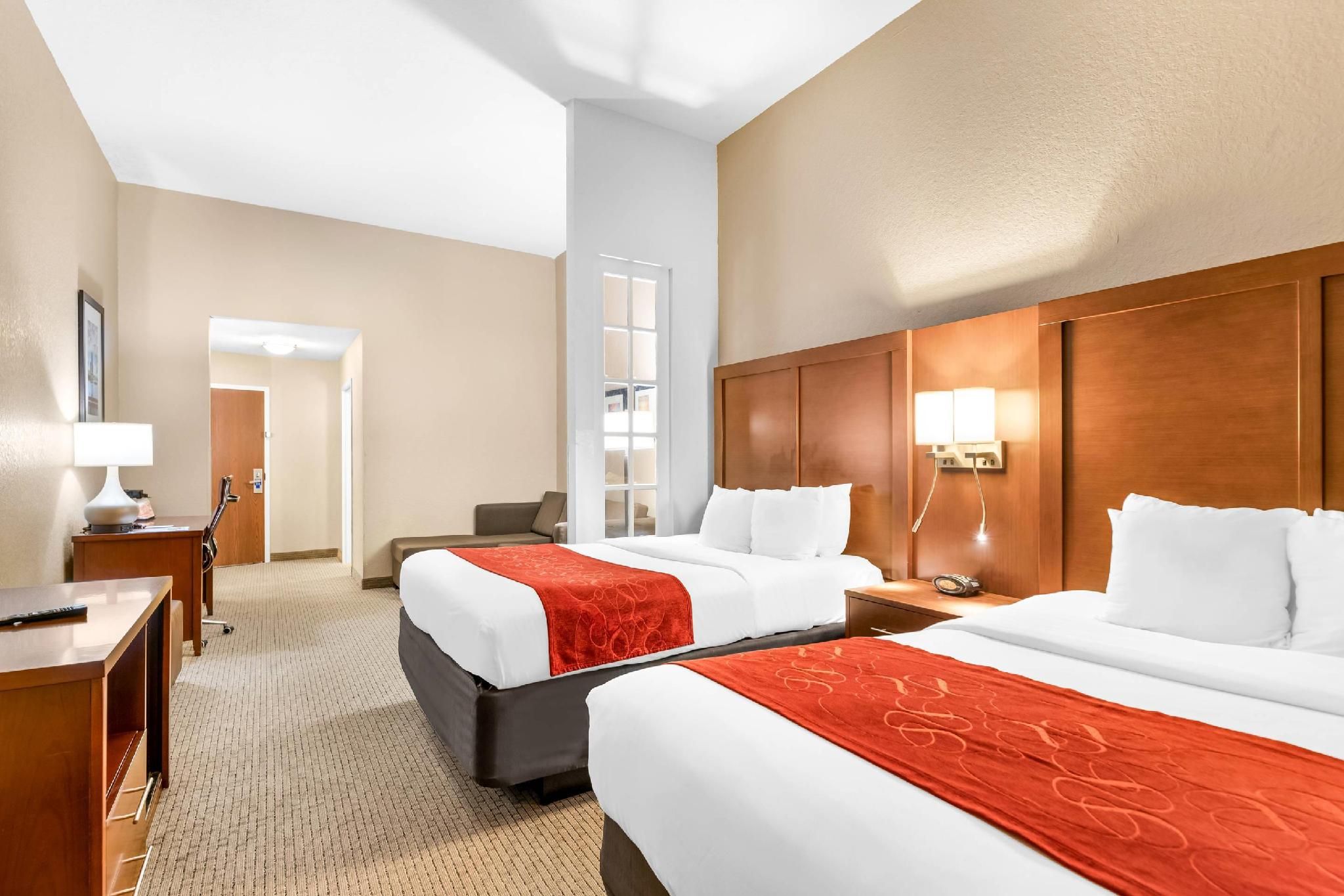 undefined Comfort Suites Orlando Airport 7