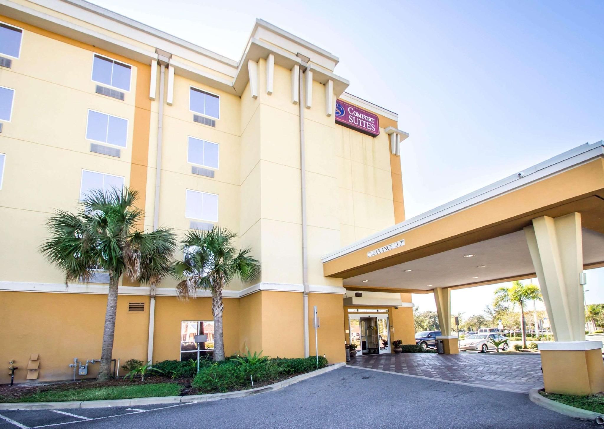 undefined Comfort Suites Orlando Airport 3