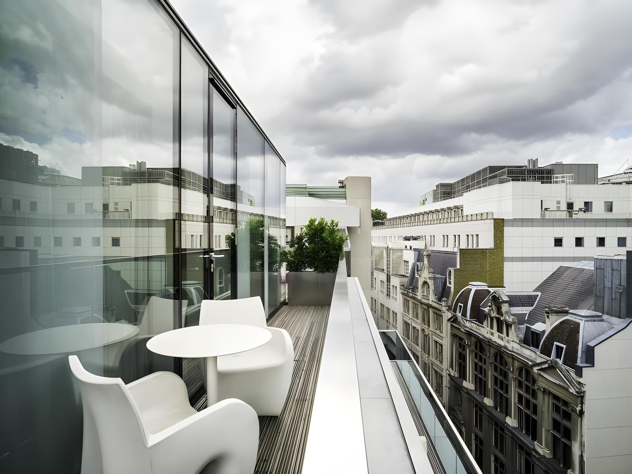 Deluxe King with Balcony