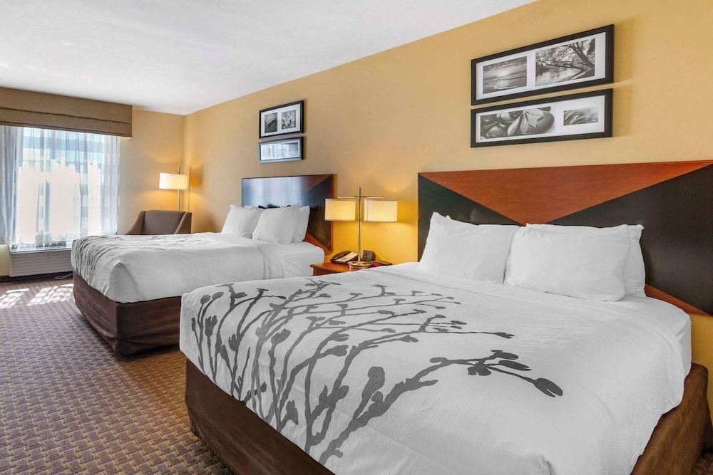 Standard Room, 2 Queen Beds, Non Smoking