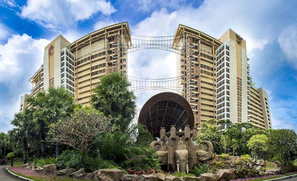 undefined Centara Grand Mirage Beach Resort Pattaya 4