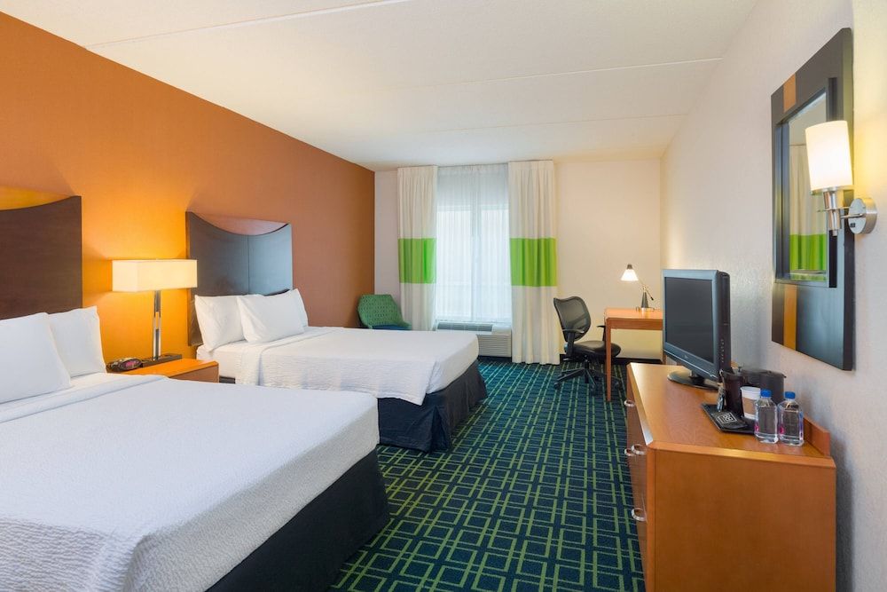 Room, 2 Double Beds, Non Smoking (Hearing Accessible)