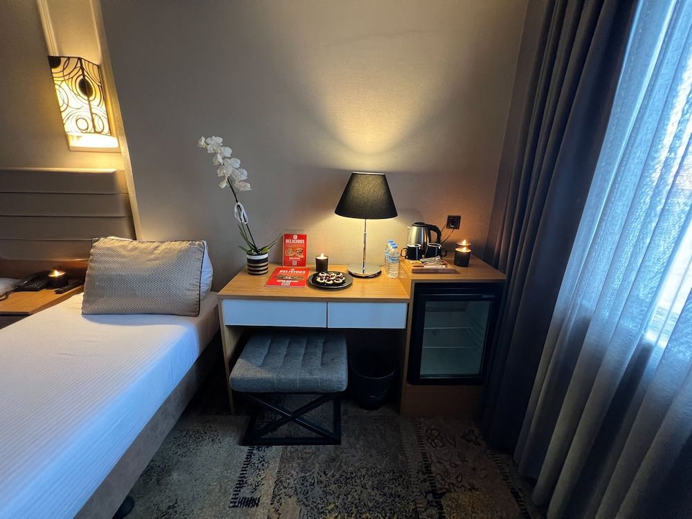 All Seasons Hotel Standard Double or Twin Room 27