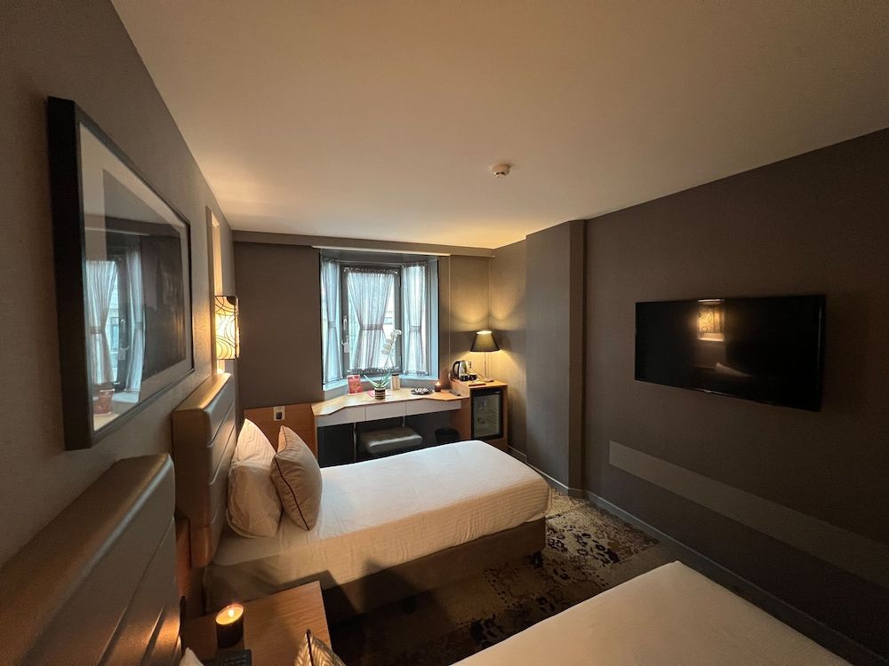 All Seasons Hotel Standard Double or Twin Room 12